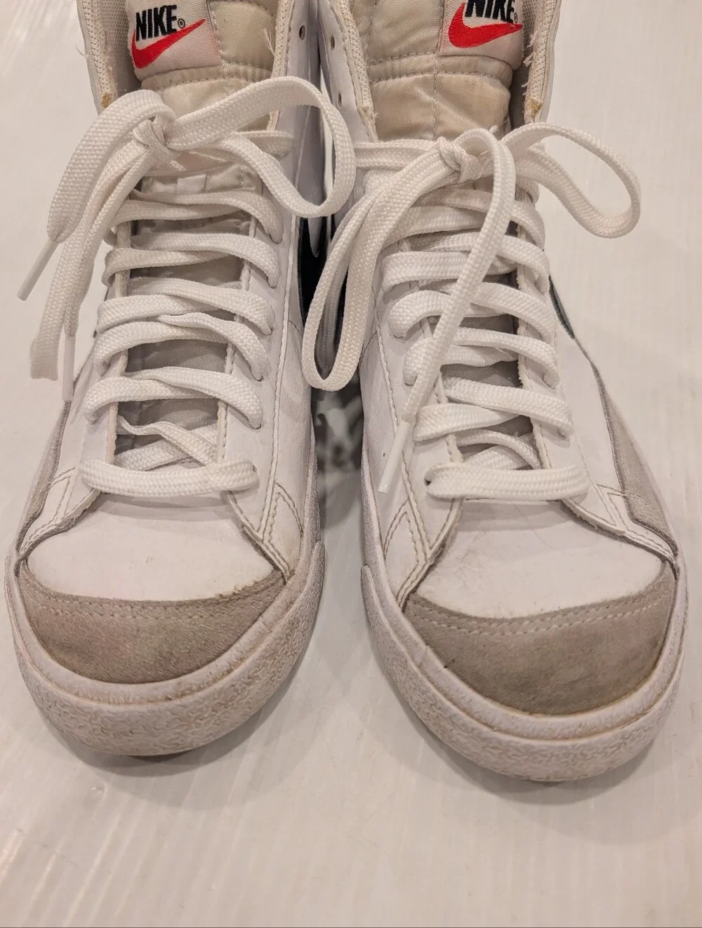 NIKE Blazer Mid 77 Vintage White High-Top Sneakers with Black Swoosh Youth Size7